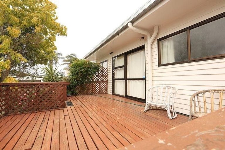 Photo of property in 1/11 Richard Avenue, Bucklands Beach, Auckland, 2014