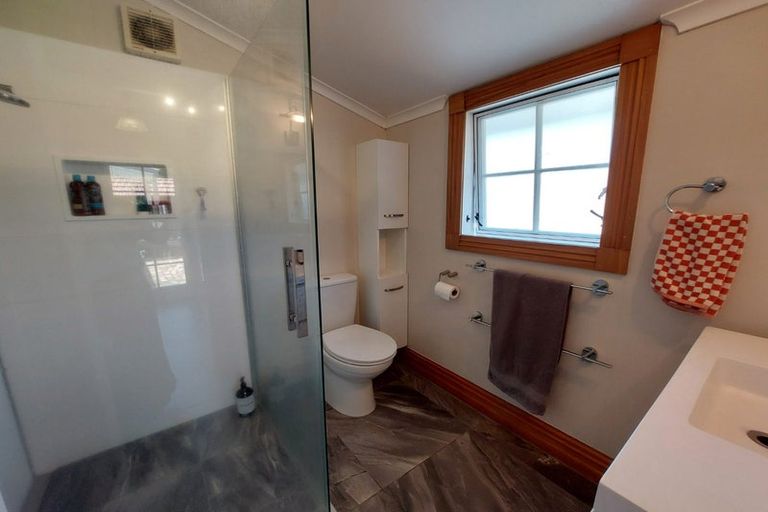 Photo of property in 37 Dalethorpe Avenue, Fairfield, Hamilton, 3214