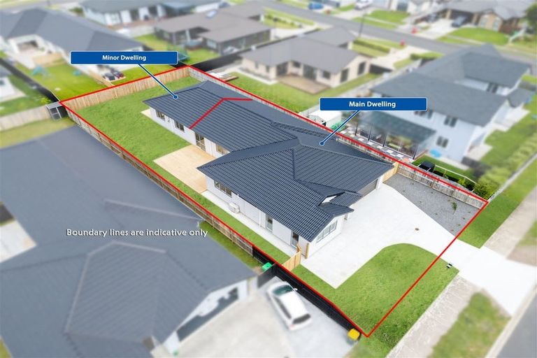 Photo of property in 15 Walter Ruddock Avenue, Kumeu, 0810