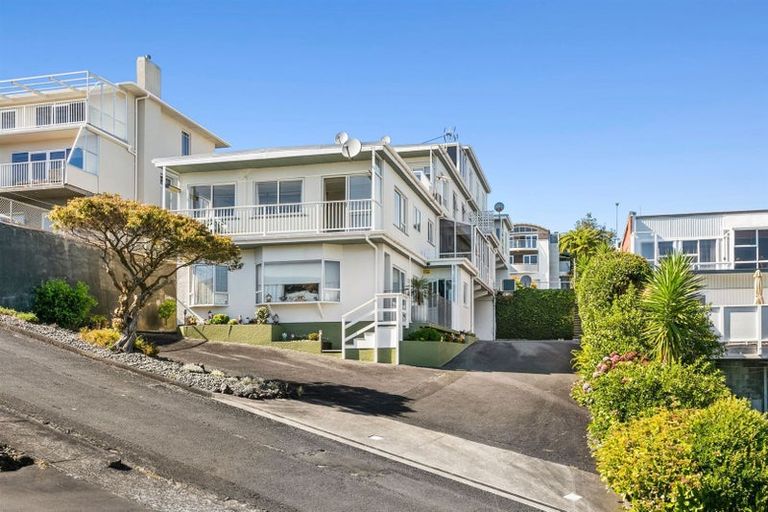 Photo of property in 2/422 Devon Street West, Lynmouth, New Plymouth, 4310