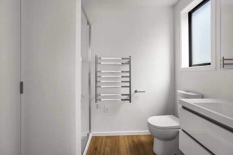 Photo of property in 8/27 Main Road, Wainuiomata, Lower Hutt, 5014