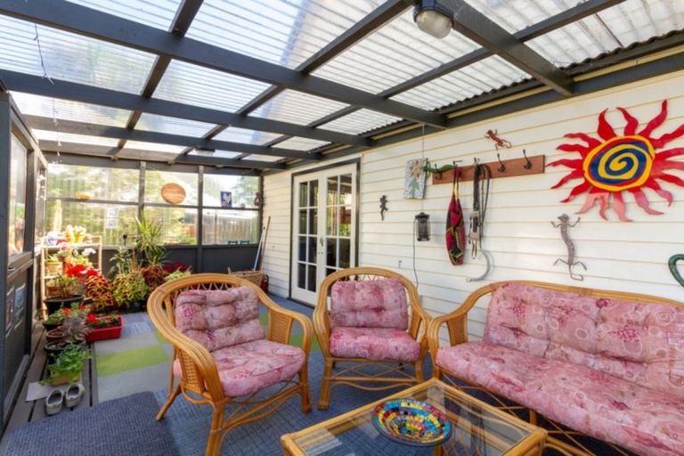 Photo of property in 43 Severn Street, Rongotea, 4476