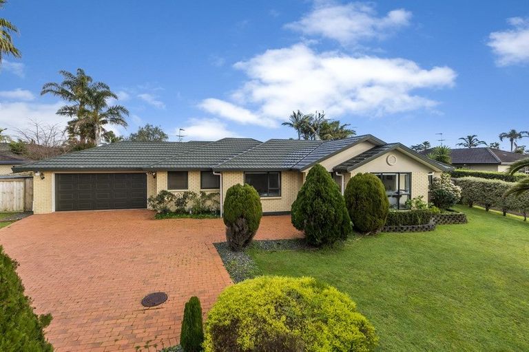 Photo of property in 69 Lothian Brae, Wattle Downs, Auckland, 2103