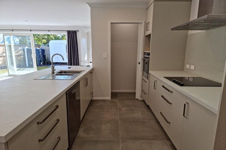 Photo of property in 52a Queen Road, Bellevue, Tauranga, 3110