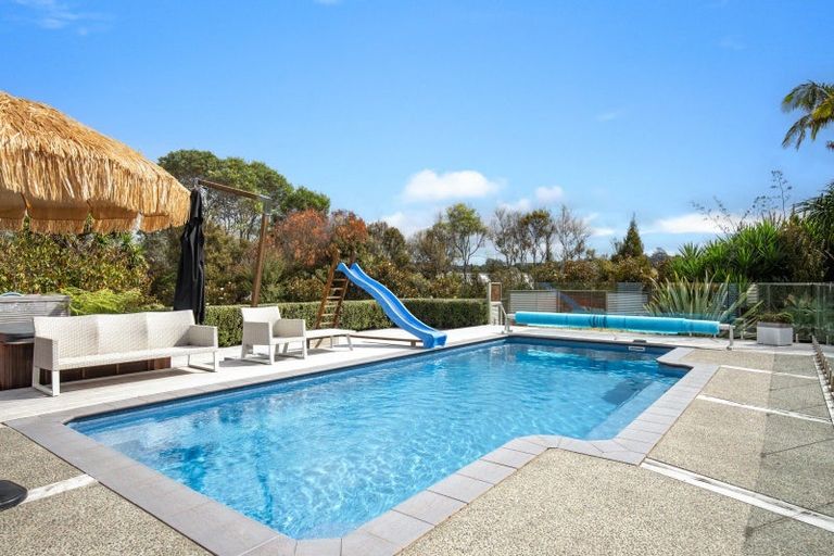 Photo of property in 26 Mccallum Drive, Sandspit, Warkworth, 0982