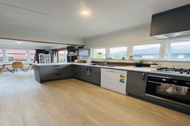 Photo of property in 76 Neale Avenue, Stoke, Nelson, 7011