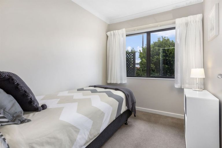 Photo of property in 5 Kahurangi Heights, Aotea, Porirua, 5024