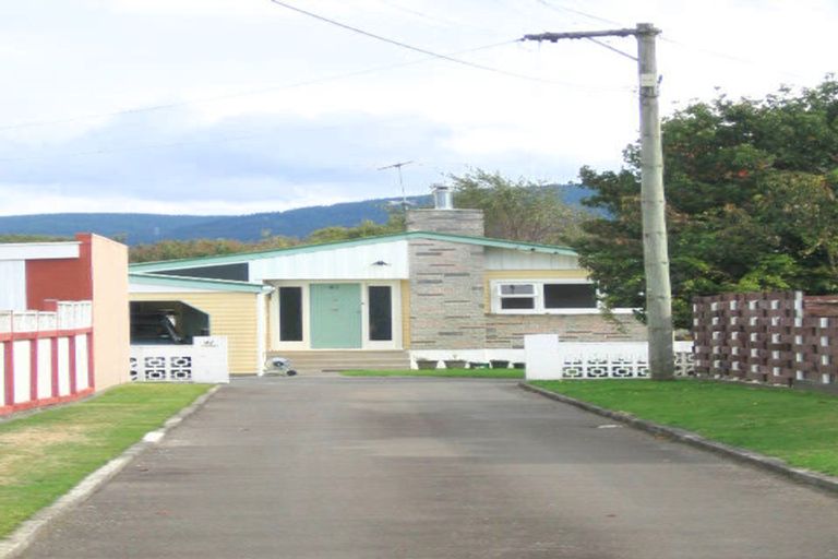 Photo of property in 41 Kashmir Avenue, Clouston Park, Upper Hutt, 5018