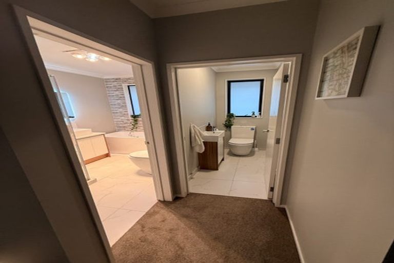 Photo of property in 9 Miharo Crescent, Flagstaff, Hamilton, 3210