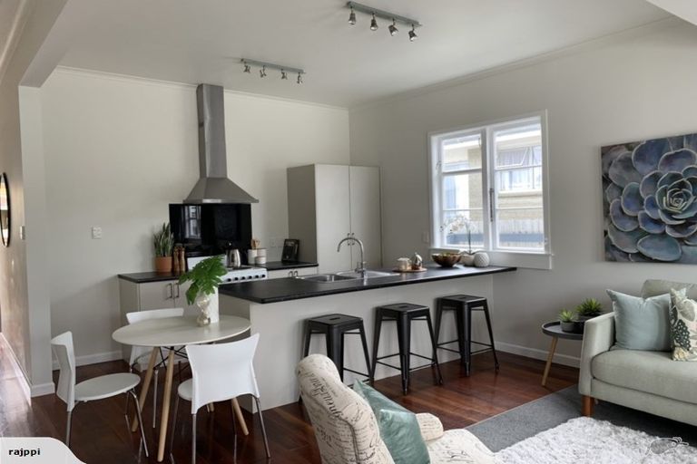 Photo of property in 18 Richmond Street, Petone, Lower Hutt, 5012