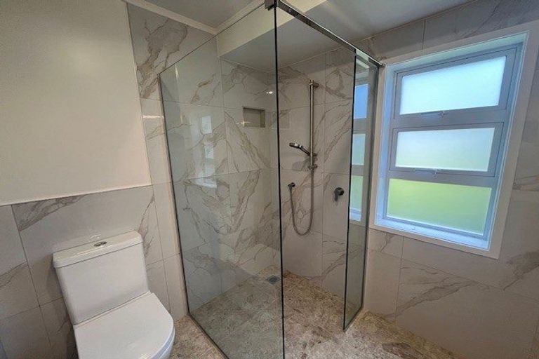 Photo of property in 3 Copperfield Terrace, Mellons Bay, Auckland, 2014