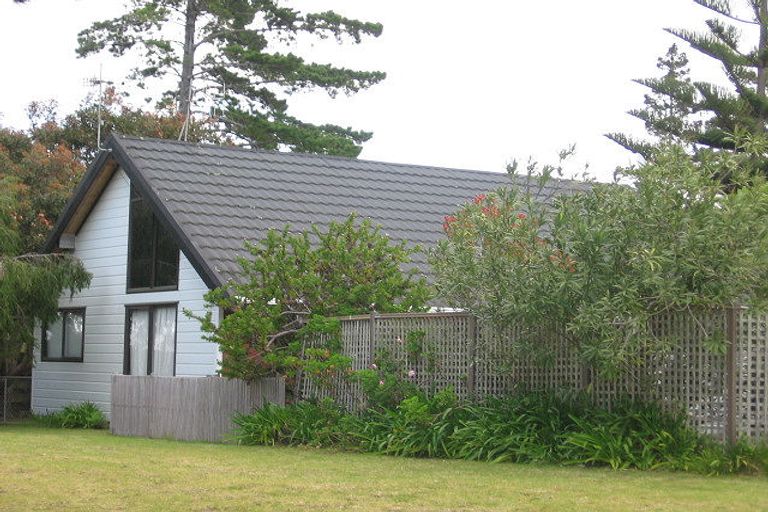 Photo of property in 10 Bonanza Place, Pauanui, Hikuai, 3579