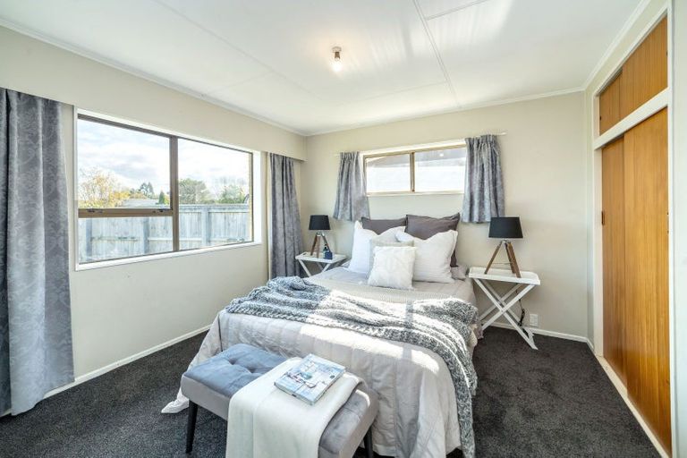 Photo of property in 20 Fisher Place, Carterton, 5713