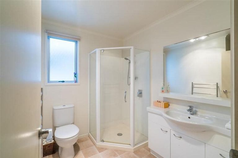 Photo of property in 131 Karewa Parade, Papamoa Beach, Papamoa, 3118