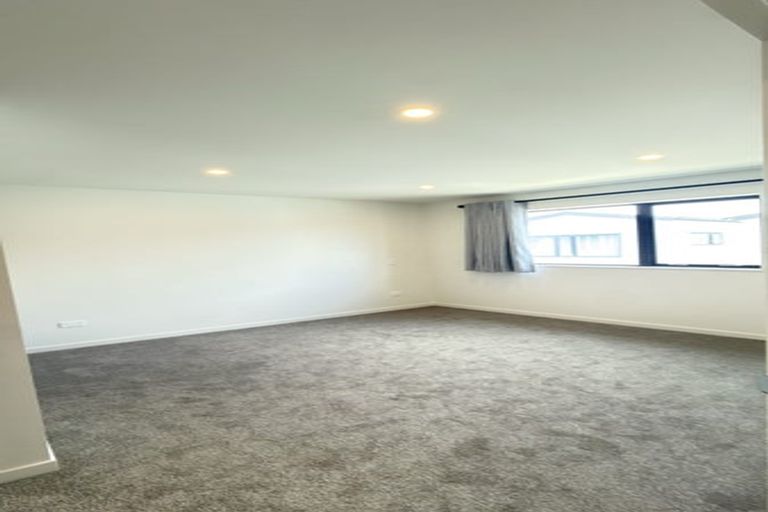 Photo of property in 9d Mander Place, Bucklands Beach, Auckland, 2012