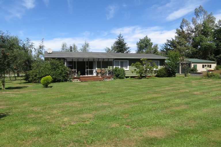 Photo of property in 10 Siegerts Road, Kimbell, Fairlie, 7987