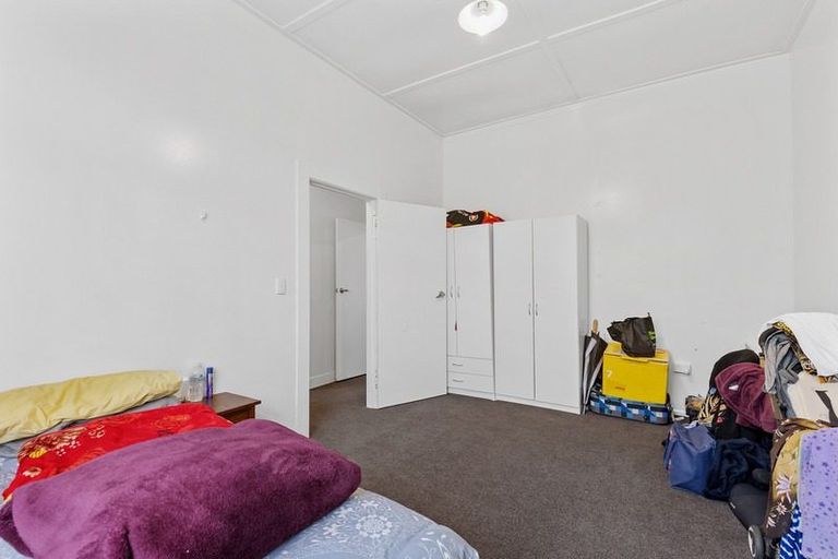 Photo of property in 17 Bourke Street, Palmerston North, 4410