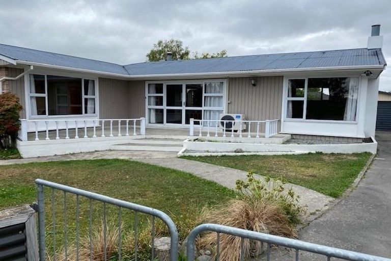 Photo of property in 11 Geddis Street, Rangiora, 7400