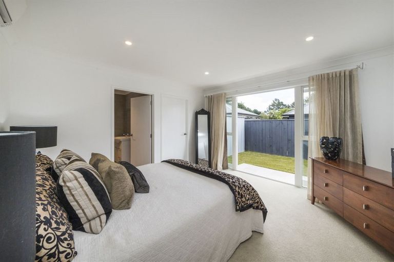Photo of property in 5 Butler Place, Fitzherbert, Palmerston North, 4410