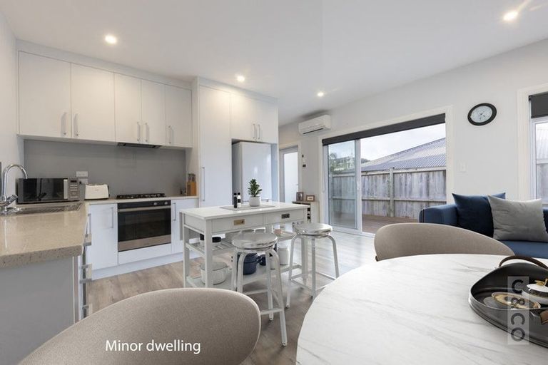 Photo of property in 121 Tapu Road, Huapai, Kumeu, 0810