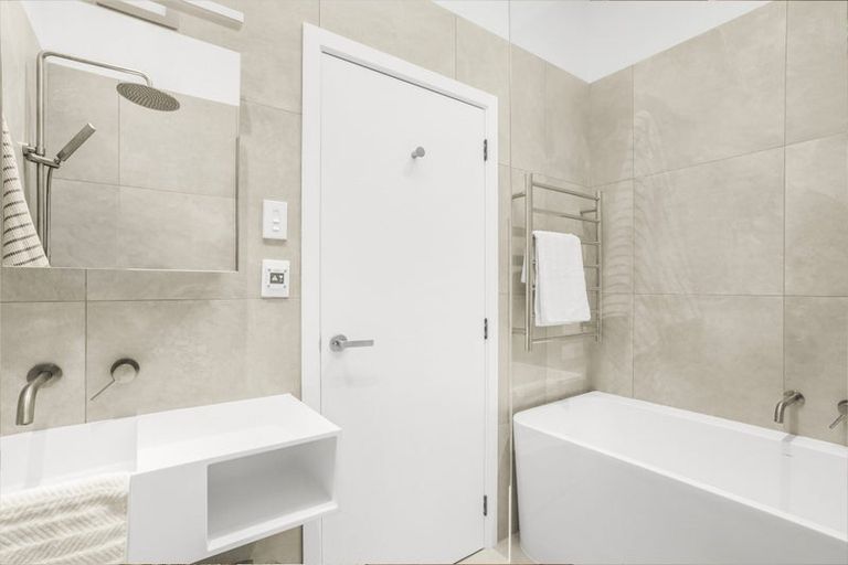 Photo of property in 4/11 Courtenay Place, Te Aro, Wellington, 6011