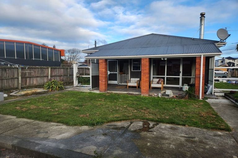 Photo of property in 121 North Avon Road, Richmond, Christchurch, 8013