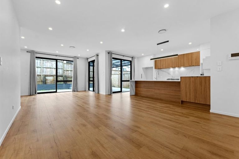 Photo of property in 3 Cyperus Street, Flat Bush, Auckland, 2019