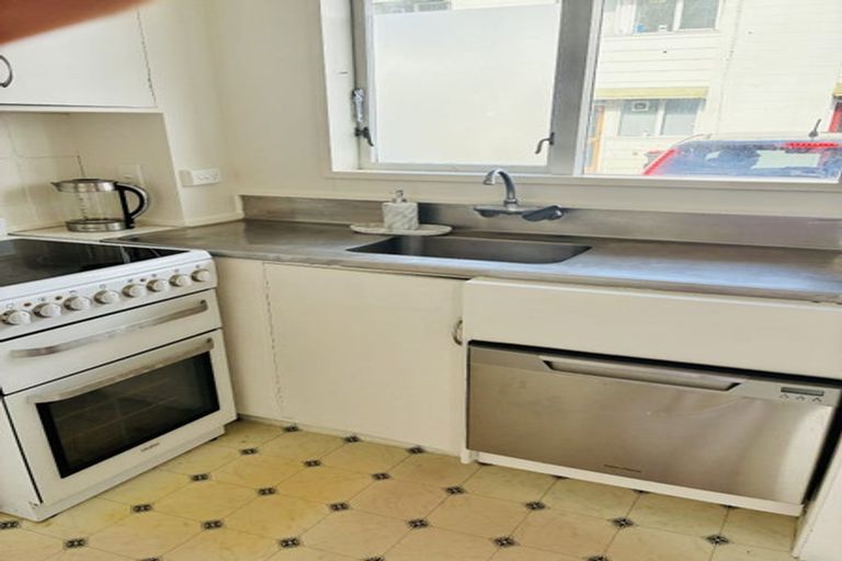 Photo of property in 8/569 High Street, Boulcott, Lower Hutt, 5010