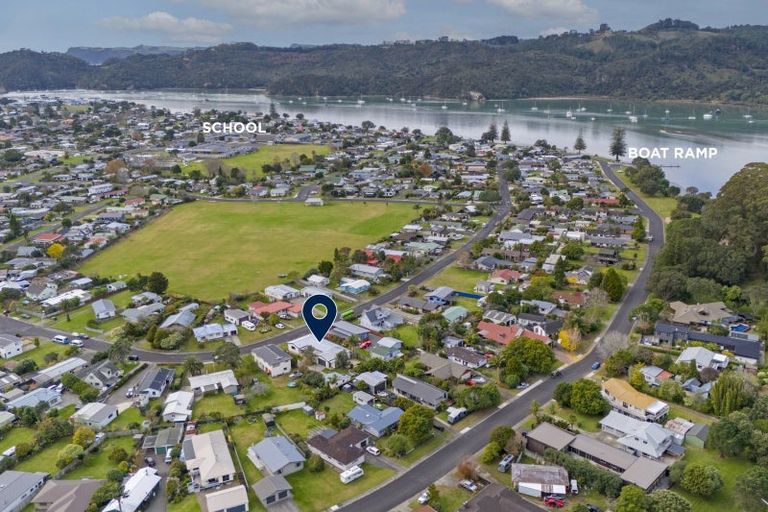 Photo of property in 46 Catherine Crescent, Whitianga, 3510