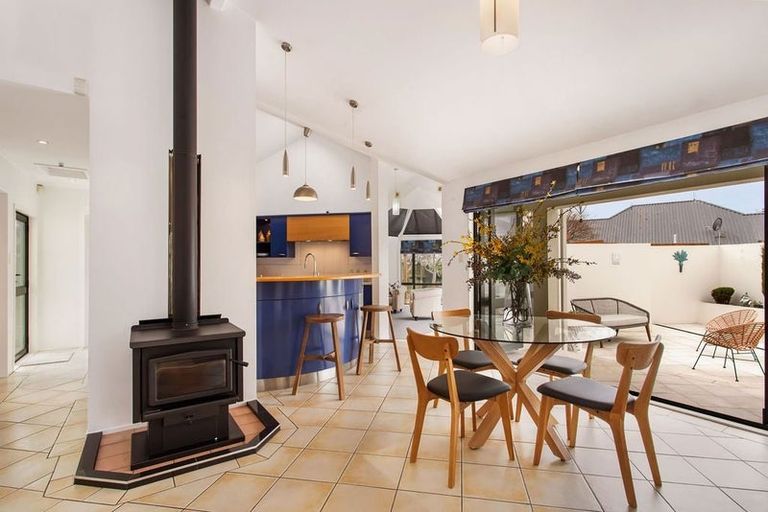 Photo of property in 117 Condell Avenue, Papanui, Christchurch, 8053