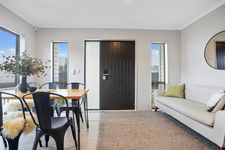 Photo of property in 16a James Street, Mangere East, Auckland, 2024