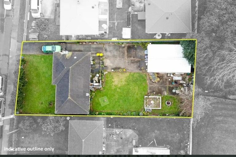 Photo of property in 18 Mcannalley Street, Manurewa East, Auckland, 2102