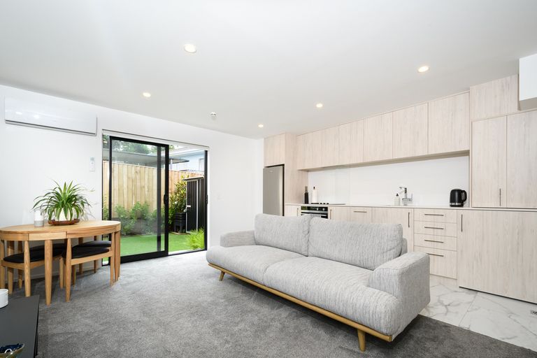 Photo of property in 10/57 Taikata Road, Te Atatu Peninsula, Auckland, 0610