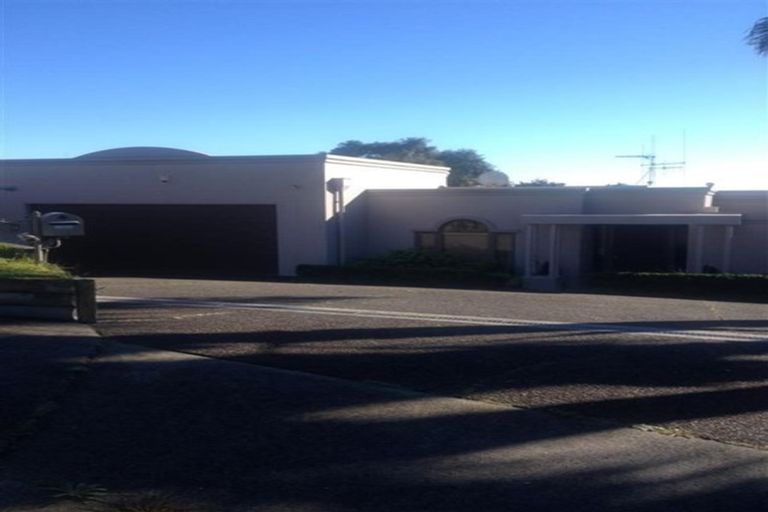 Photo of property in 2 Portchester Close, Bethlehem, Tauranga, 3110