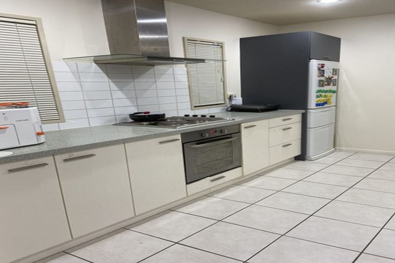 Photo of property in 1/206 Manuka Road, Bayview, Auckland, 0629