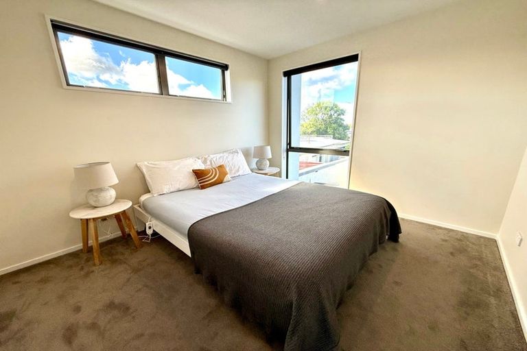 Photo of property in 2/6 Manning Place, Woolston, Christchurch, 8023