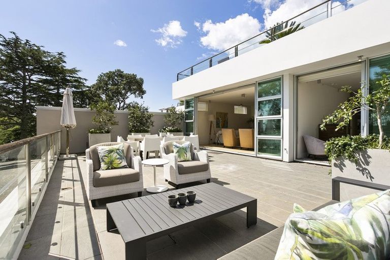 Photo of property in 17/258 Hurstmere Road, Takapuna, Auckland, 0622