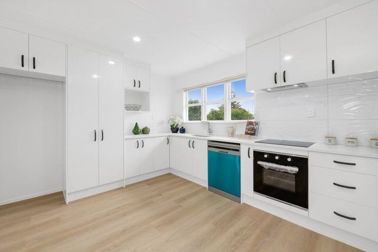 Photo of property in 18 Crown Crescent, Otara, Auckland, 2023