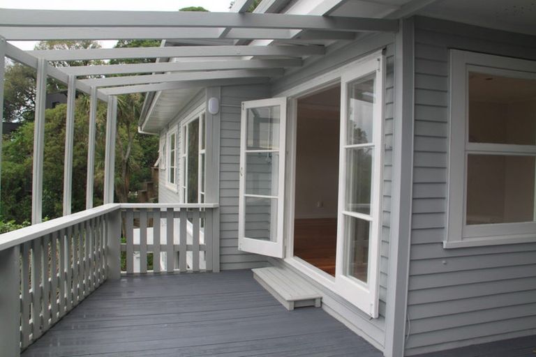 Photo of property in 414 Evans Bay Parade, Hataitai, Wellington, 6021