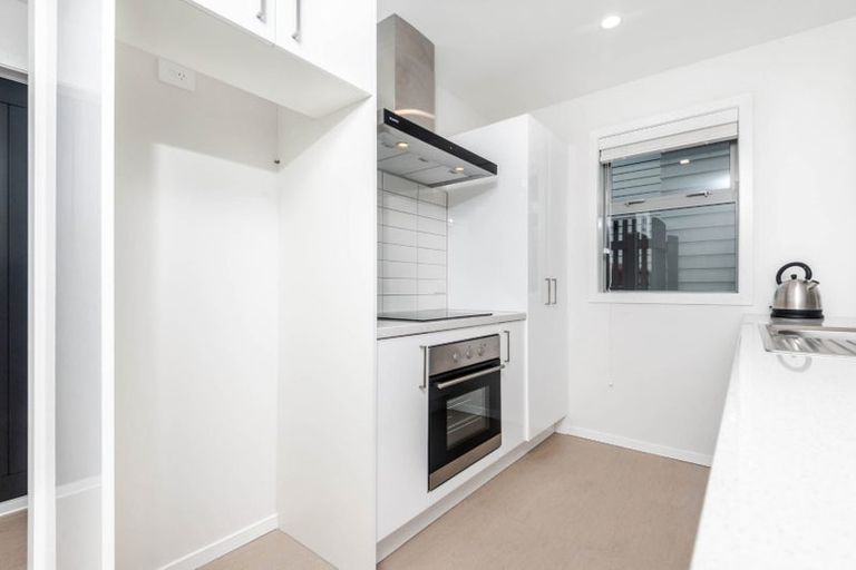 Photo of property in 27c Ranui Terrace, Tawa, Wellington, 5028