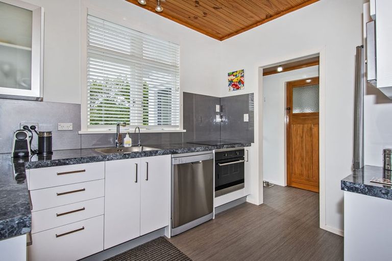 Photo of property in 37 Pahi Road, Paparoa, 0571