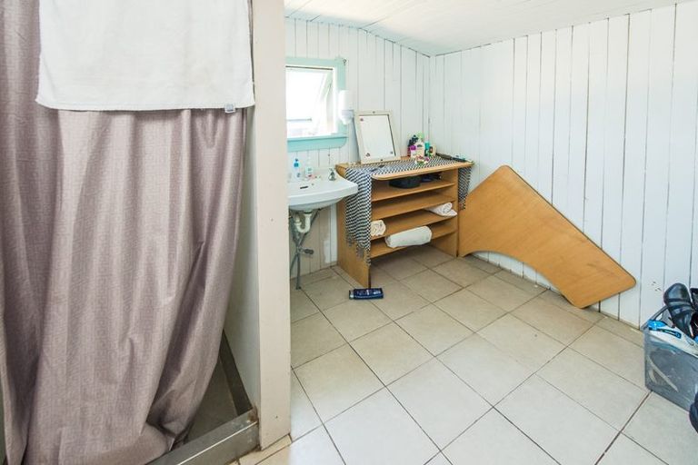 Photo of property in 39 Cornfoot Street, Castlecliff, Whanganui, 4501