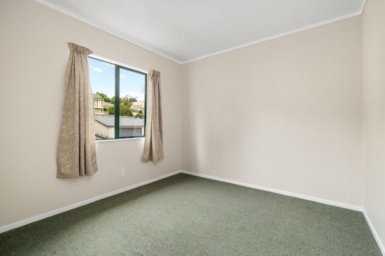 Photo of property in 18 Osprey Drive, Welcome Bay, Tauranga, 3112