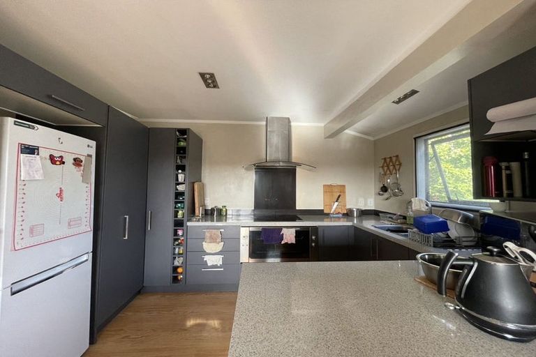 Photo of property in 1/2 Brian Avenue, Forrest Hill, Auckland, 0620