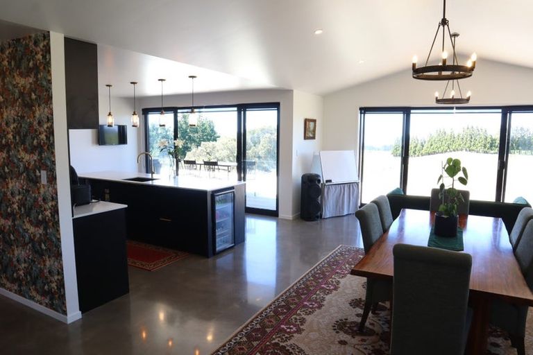 Photo of property in 1640 Mangorei Road, Mangorei, New Plymouth, 4371
