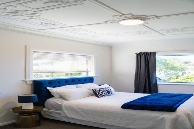 Photo of property in 380 Bay View Road, Saint Clair, Dunedin, 9012