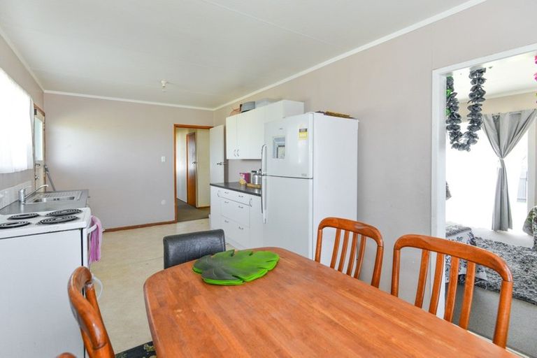 Photo of property in 612 Kiwi Street, Camberley, Hastings, 4120