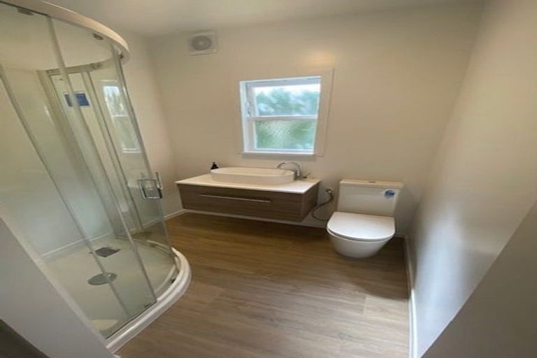 Photo of property in 31 Melrose Road, Island Bay, Wellington, 6023