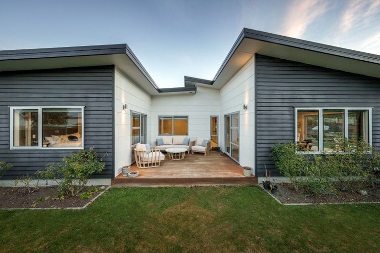 Photo of property in 54 West Meadows Drive, Wanaka, 9305