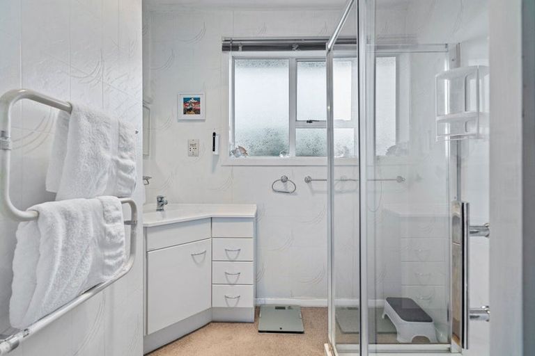 Photo of property in 9 Bermuda Drive, Hornby, Christchurch, 8042